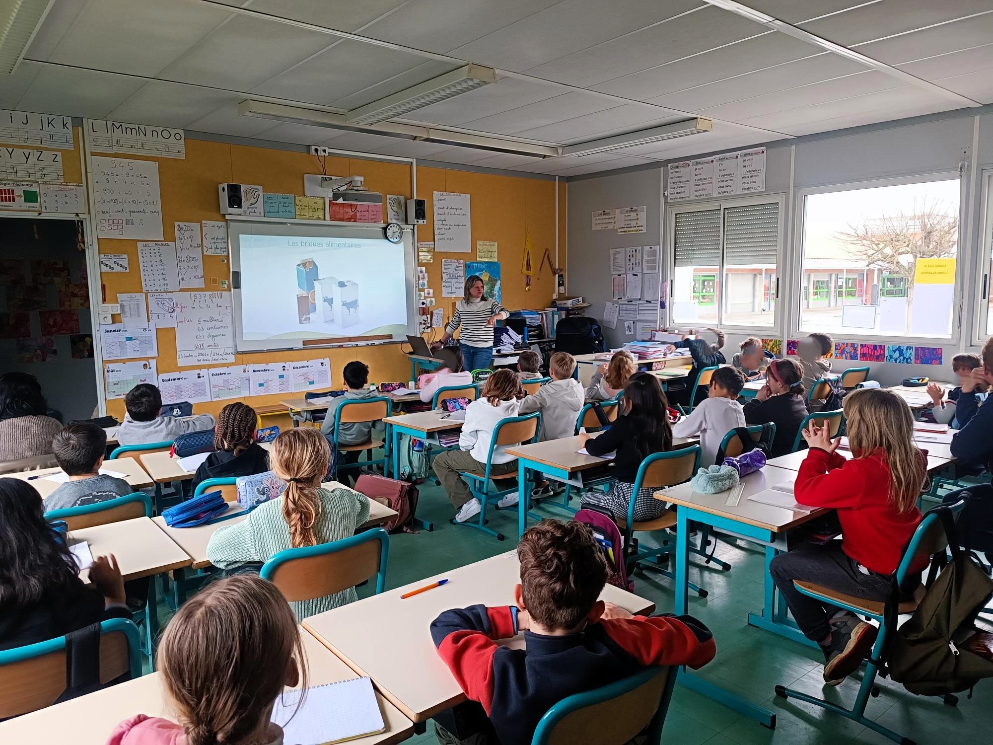 Des élèves de CE2 sensibilisés à la réduction et au tri des déchets à Longages